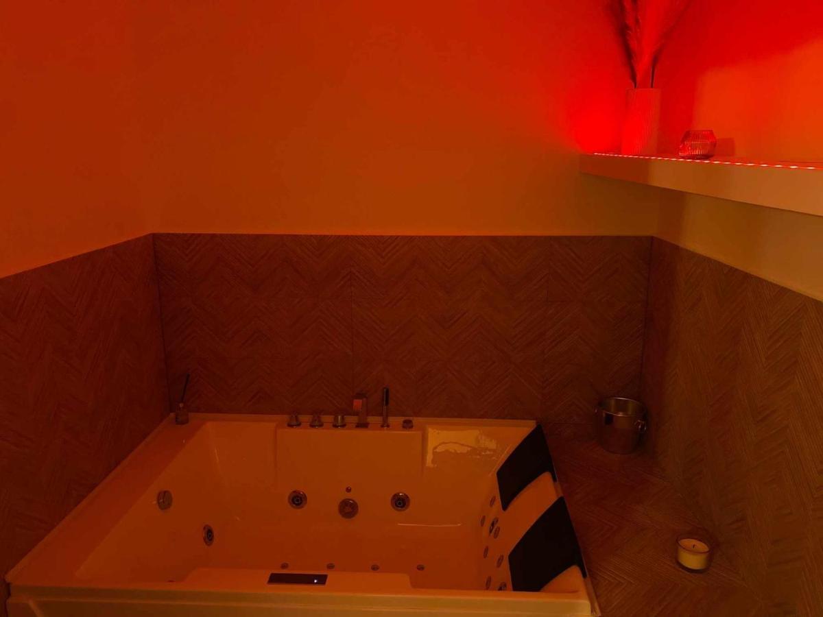 Zephir Apartments Бриндизи Екстериор снимка