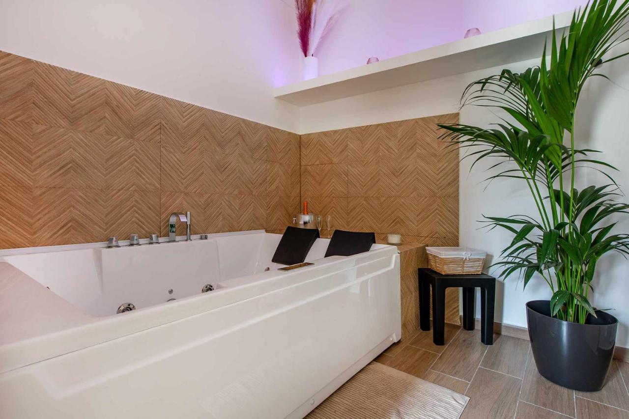 Zephir Apartments Бриндизи Екстериор снимка